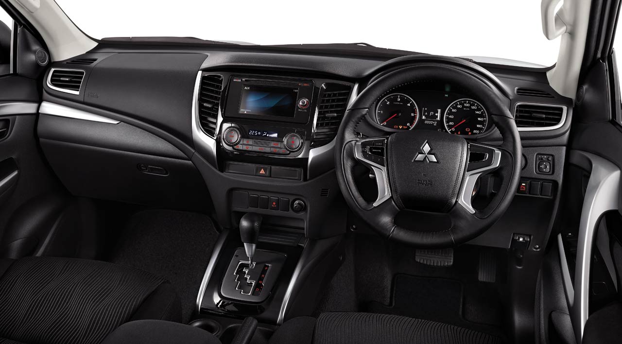 Mitsubishi Pajero Sport Dakar