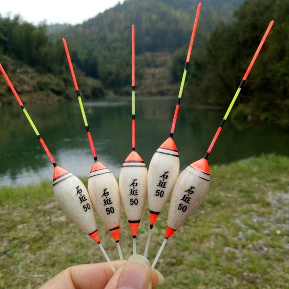 Perlengkapan Mancing Penting