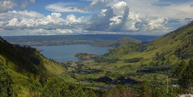 danau-toba-keajaiban-alam-yang-mempesona