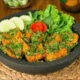 tempe-penyet-kuliner-sederhana-yang-lezat