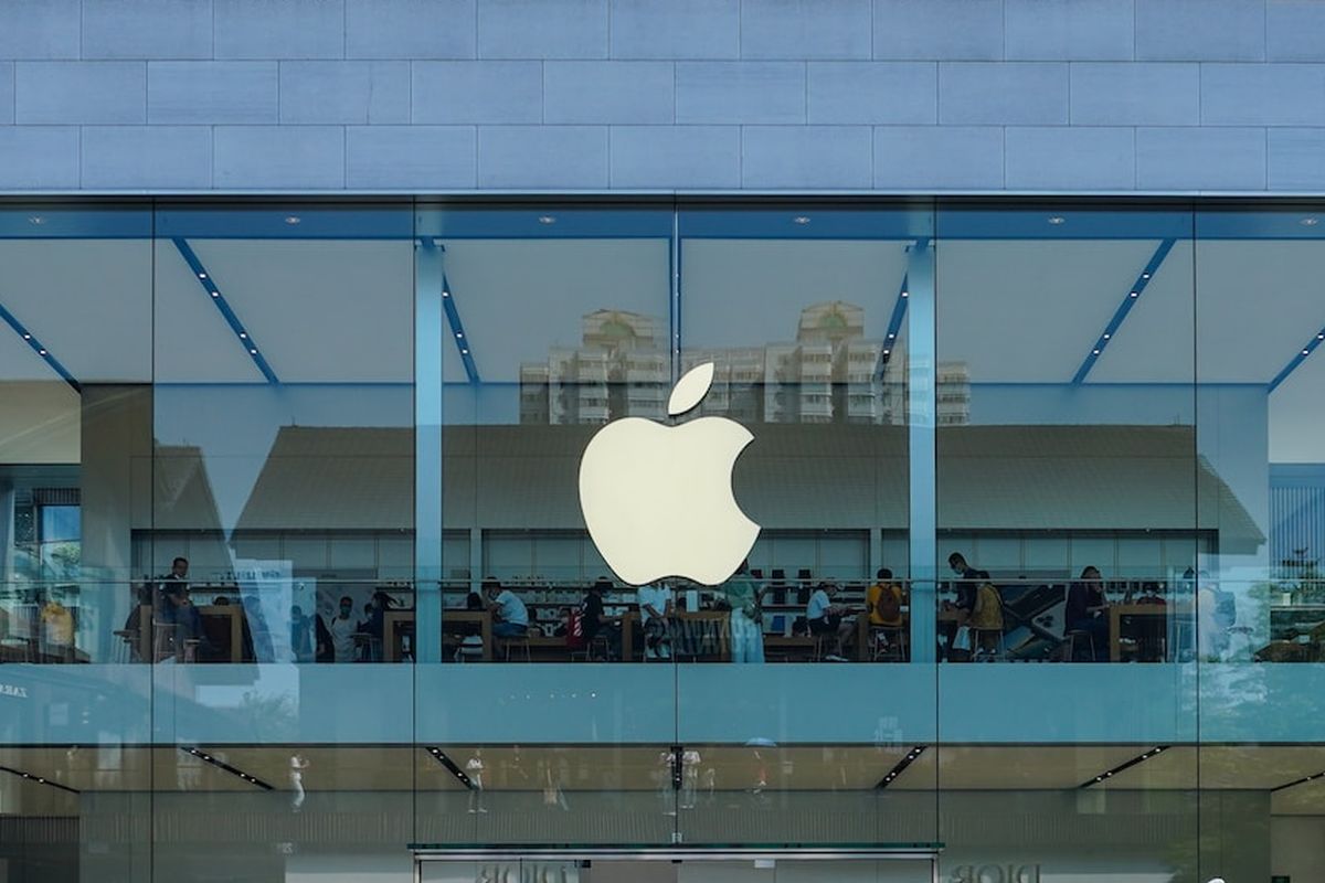 Sejarah Kehadiran Apple Indonesia