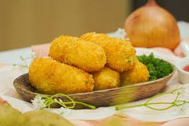 Kroket kentang sayur dengan tekstur renyah di luar dan lembut di dalam