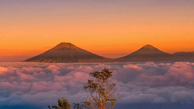 Puncak Gunung Telomoyo: 2 Beauty Alam Yang Bisa Dijangkau