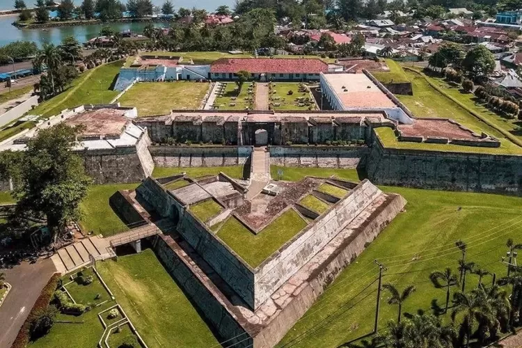 The History and Construction of Fort Marlborough