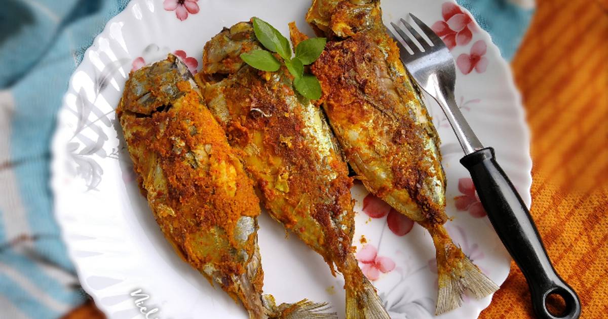 Review Menikmati Ikan Selar Bakar