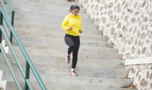 Naik Turun Tangga